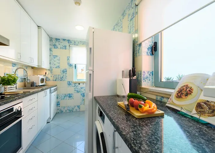 The Lighthouse By Interhome * 阿尔布费拉